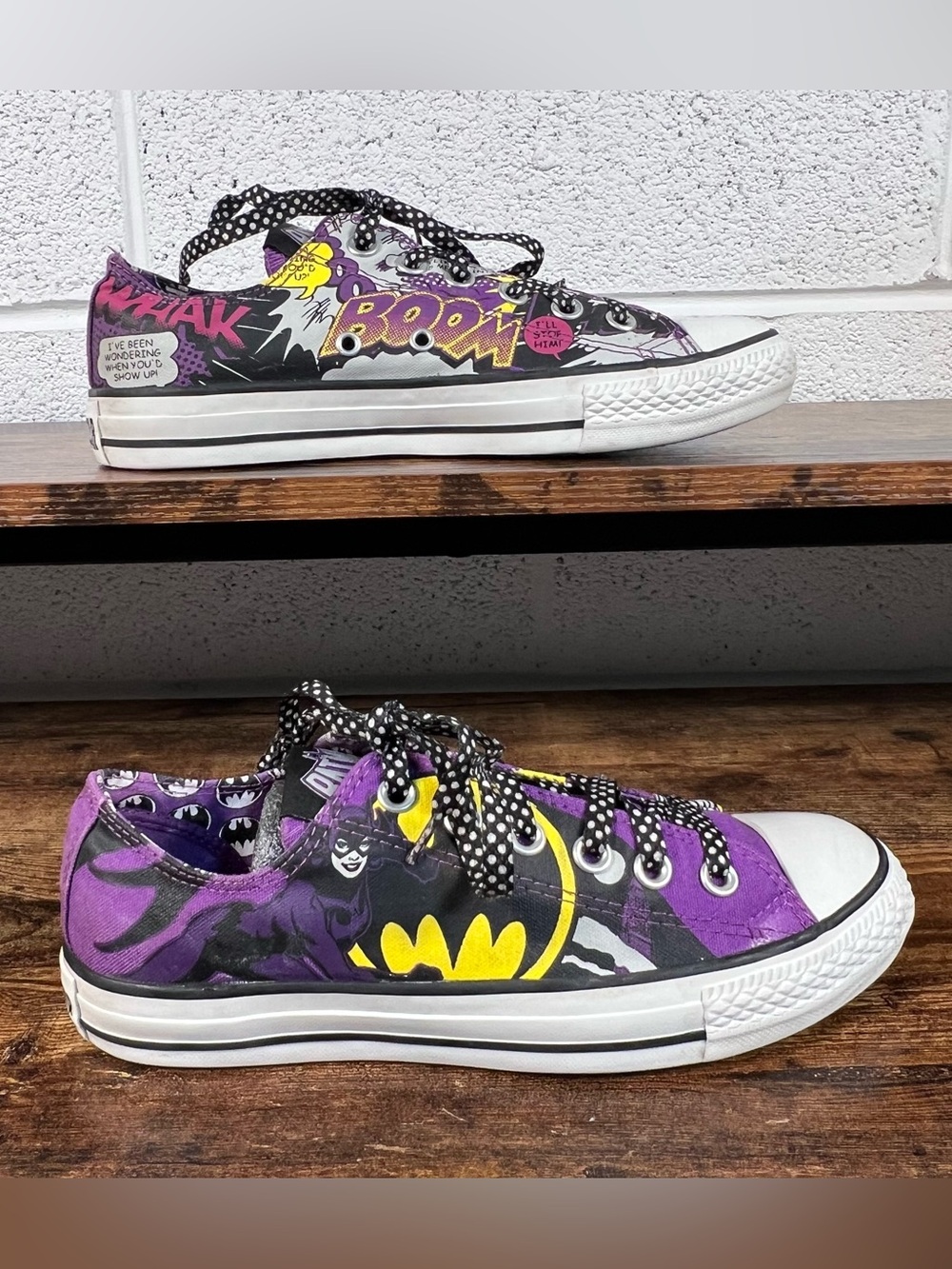 Converse All Star Catwoman DC Comics Chuck Taylor Batman Purple Low Top Womens 7